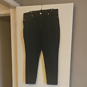 Anne Klein Dark Wash Skinny Jeans